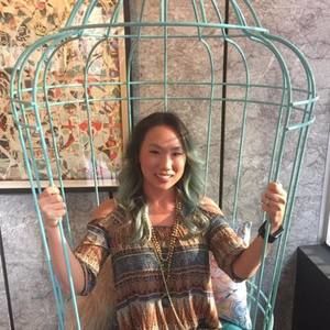 Meet your Posher, Val